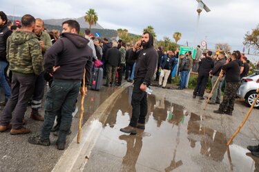 Χανιά, Αγρότες, Αεροδρόμιο