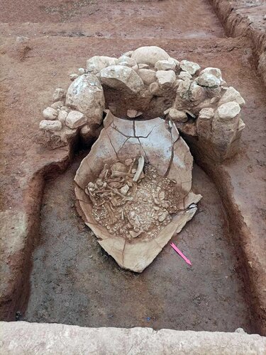 αρχαιολογικά ευρήματα-ραφήνα