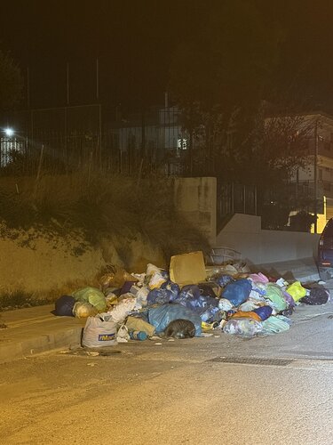 Ηράκλειο - Μια πόλη-σκουπιδότοπος