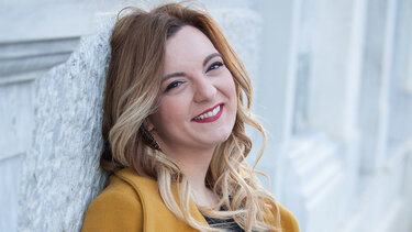 Χρύσα Κατσαρίνη: «Ο πατέρας μου έχει μία εικοσαετία να επικοινωνήσει μαζί μου…»