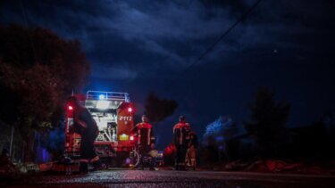 Ζημιές από φωτιά για δύο περιστατικά σε αυτοκίνητα στην Κεντρική Μακεδονία