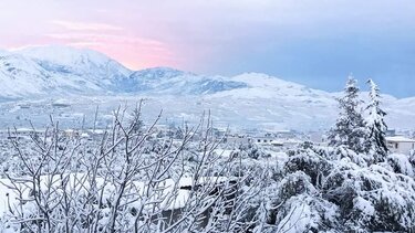 Εντυπωσιάζουν τα χιονισμένα τοπία της Κρήτης