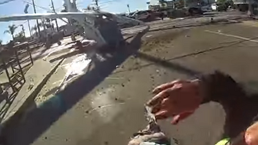 Διάσωση πιλότου μετά από αναγκαστική προσγείωση πριν χτυπηθεί από τρένο!