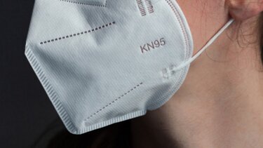 ΝΥΤ: Τα 12 σημεία που πρέπει να προσέξετε στις μάσκες N95, KN95, ή KF94