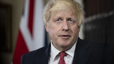 Ο Τζόνσον καταγγέλλει τον «μισογυνισμό» σε βάρος βουλευτίνας των Εργατικών