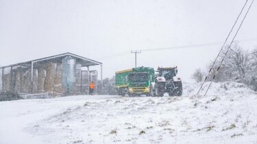 Σε συναγερμό Γαλλία και Βρετανία για την καταιγίδα Γιούνις