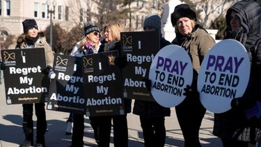 Η Φλόριντα ενέκρινε νομοσχέδιο για την απαγόρευση των αμβλώσεων μετά τη 15η εβδομάδα κύησης
