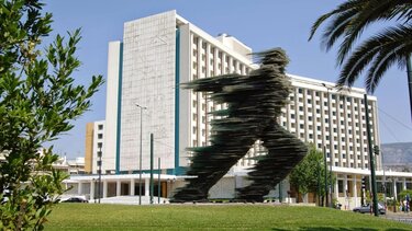 Hilton: Κλείνει το εμβληματικό ξενοδοχείο – Θα ανοίξει το 2024 ως Conrad