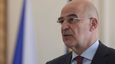 Επαφές Ν. Δένδια στη Βιέννη