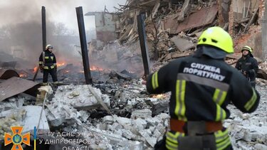 Πόλεμος στην Ουκρανία: Σφοδρό σφυροκόπημα σε νέα μέτωπα - Βομβαρδίζονται αεροδρόμια