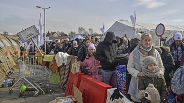 Κορωνοϊός: Φόβοι για έξαρση της πανδημίας λόγω πολέμου