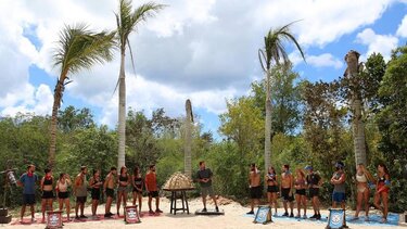 Survivor: Ανατροπή στις νέες ομάδες – Κλάματα και οδυρμοί στο συμβούλιο