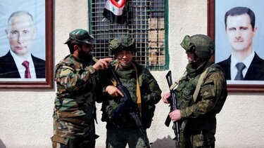 Συρία: Οι αντάρτες διαμηνύουν πως ελέγχουν πλέον την πόλη Νταράα και προωθούνται στο περίχωρα της Χομς