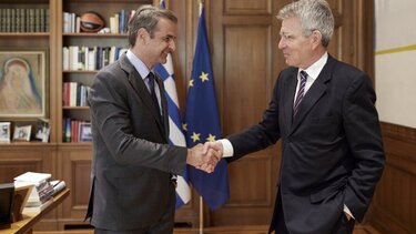 "Aντίο (για την ώρα)" από τον πρωθυπουργό στον Πάιατ