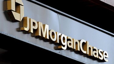 JP Morgan: Έξοδος της Ελλάδας στις αγορές με επταετές ομόλογο