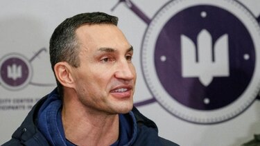 Ο δήμαρχος του Κιέβου λέει ότι μαίνονται μεγάλες μάχες κοντά στην ουκρανική πρωτεύουσα