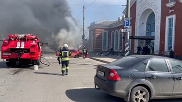 Ουκρανία: Τουλάχιστον 5 νεκροί από ρωσικά πλήγματα σε σιδηροδρομικές υποδομές