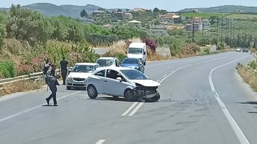 Έχασε τον έλεγχο του αυτοκινήτου κι "έπεσε" στις μπάρες