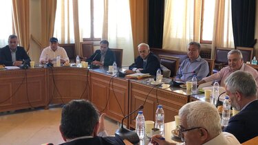 Σύσκεψη για το Αεροδρόμιο και το Δικαστικό Μέγαρο με μήνυμα προς την κυβέρνηση: Ακούστε την τοπική κοινωνία