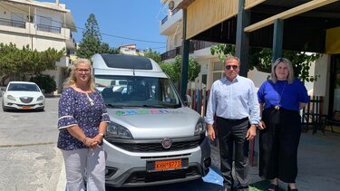 Ένα σύγχρονο μίνι βαν για τα παιδιά του ΚΔΑΠ-ΜΕΑ Ιεράπετρας