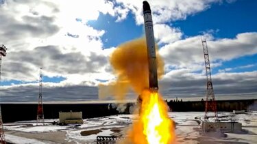 Με εκτόξευση του πυραύλου "Satan 2" απειλεί η Μόσχα τρεις χώρες μέλη του ΝΑΤΟ