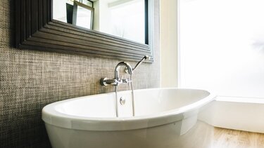 Ανήλικη έχασε τη ζωή της πέφτοντας στην μπανιέρα του σπιτιού της