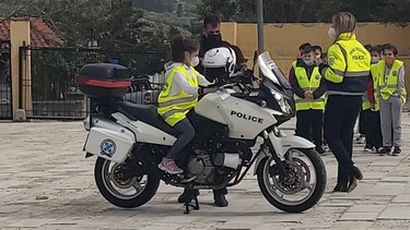 Η Τροχαία Ηρακλείου ... on the road, για την οδική ασφάλεια!