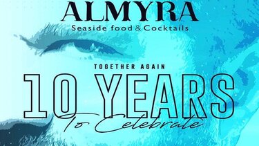 Almyra Seaside: Κλείνει τα 10 χρόνια και το γιορτάζει με ένα απίθανο πάρτι