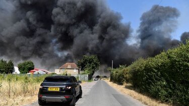 Σε ύψιστο συναγερμό η Πυροσβεστική στο Λονδίνο 