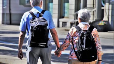 Κοινωνικός τουρισμός για συνταξιούχους ελεύθερους επαγγελματίες: Από σήμερα οι αιτήσεις για το νέο πρόγραμμα