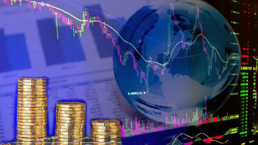 Έκθεση: Οι αυξήσεις των επιτοκίων δεν αρκούν για τον περιορισμό του πληθωρισμού