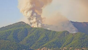 Στο εισαγγελέα ο ύποπτος για τη φωτιά στη Θάσο