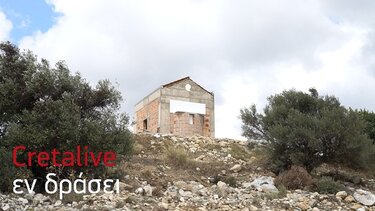 Προφήτης Ηλίας: Το εκκλησάκι - σήμα κατατεθέν του σεισμού - που "ξαναγεννήθηκε"!