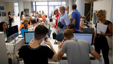 Από αύριο οι αιτήσεις για 2.260 θέσεις στα υπουργεία Περιβάλλοντος και Μετανάστευσης 