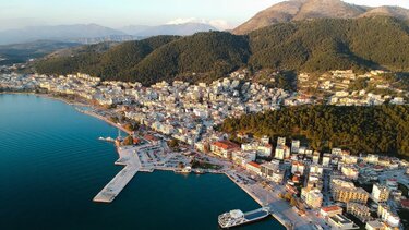 Νεαροί αναστάτωσαν με πυροβολισμούς την Ηγουμενίτσα