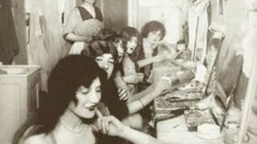 6 Οκτωβρίου 1889! Ανοίγει τις πύλες του στο Παρίσι το θρυλικό καμπαρέ Moulin Rouge!