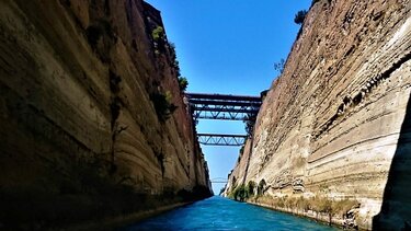 Διώρυγα Κορίνθου: Διακοπή λειτουργίας και επανεκκίνηση των εργασιών αποκατάστασης