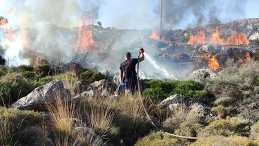 Εξελίξεις προαναγγέλλει ο Μ. Μποκέας μετά τη νέα πυρκαγιά στην Κέρη