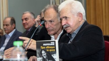 "Πριν σβήσουν τα φώτα": Η μαρτυρία του Κώστα Λαλιώτη για το Πολυτεχνείο