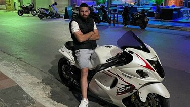 Θρήνος για τον άτυχο Σωκράτη...