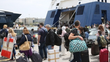 Αύξηση 64,9% στη συνολική διακίνηση επιβατών στα λιμάνια