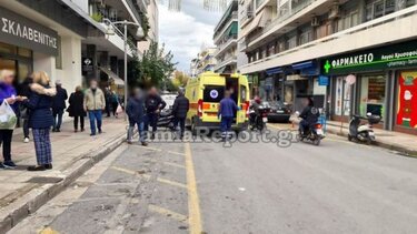 Πατίνι συγκρούστηκε με ΙΧ στο κέντρο της Λαμίας