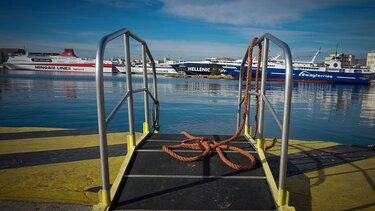 Ξεμπλοκάρουν τα έργα για το λιμάνι του Πειραιά