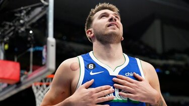 ΜΥΘΙΚΟΣ Ντόντσιτς με 60 πόντους και triple double!