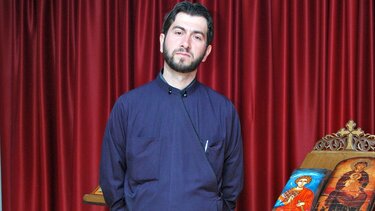 Λήγει η προθεσμία για τον πατέρα Αντώνιο να εγκαταλείψει τις δομές της Κιβωτού