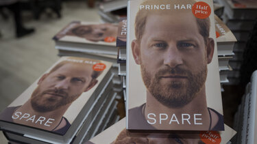 To “Spare” του πρίγκιπα Χάρι πούλησε πάνω από 3,2 εκατ. αντίτυπα την πρώτη εβδομάδα
