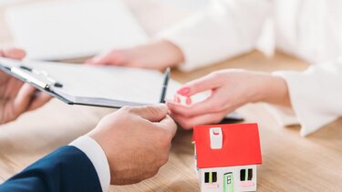 Χανιά: Συζητούν για μέτρα αντιμετώπισης του στεγαστικού προβλήματος