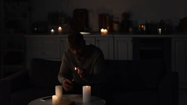 Νυχθημερόν διακοπές ρεύματος και όλοι στο περίμενε...