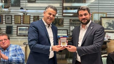 Με τον Αρχιεπίσκοπο Αμερικής, τον Γερουσιαστή Ν. Υόρκης & μέλη της ομογένειας συναντήθηκε ο Δήμαρχος Χανίων