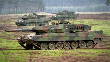 Η Βαρσοβία είναι έτοιμη να στείλει Leopard 2 στην Ουκρανία